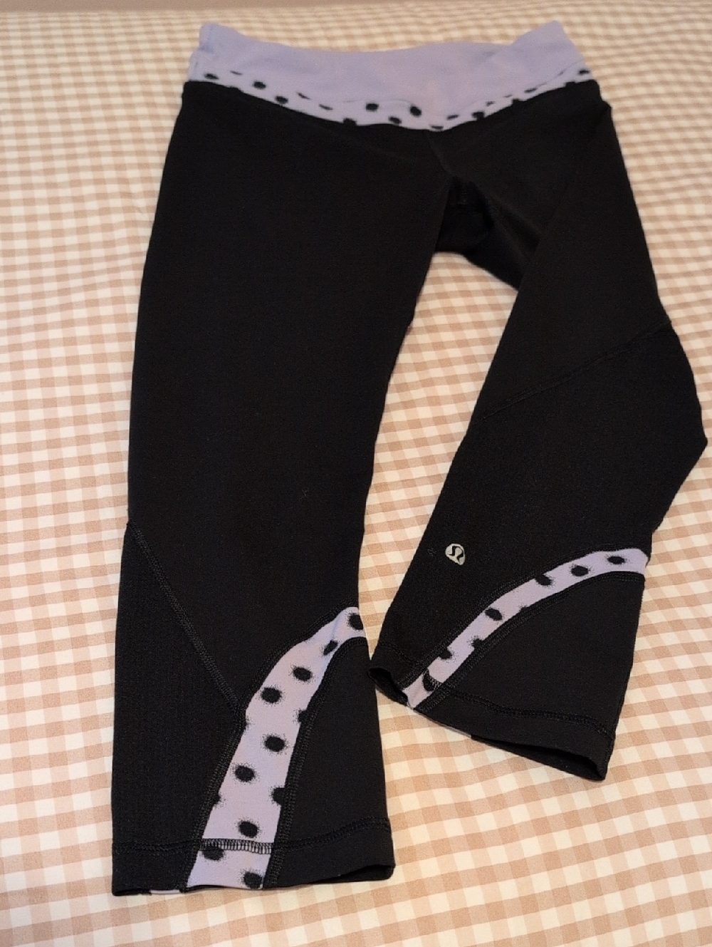 Lululemon Baby Purple Polkadots Leggings Size 6